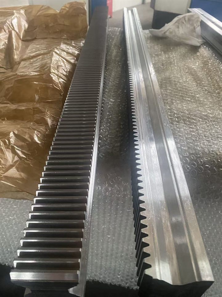 精密导轨与系统